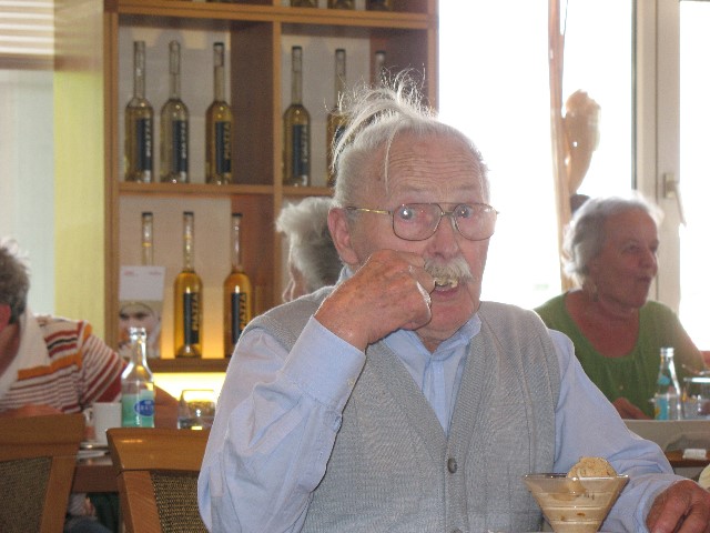 ../Images/Altersausflug 2008 289.jpg